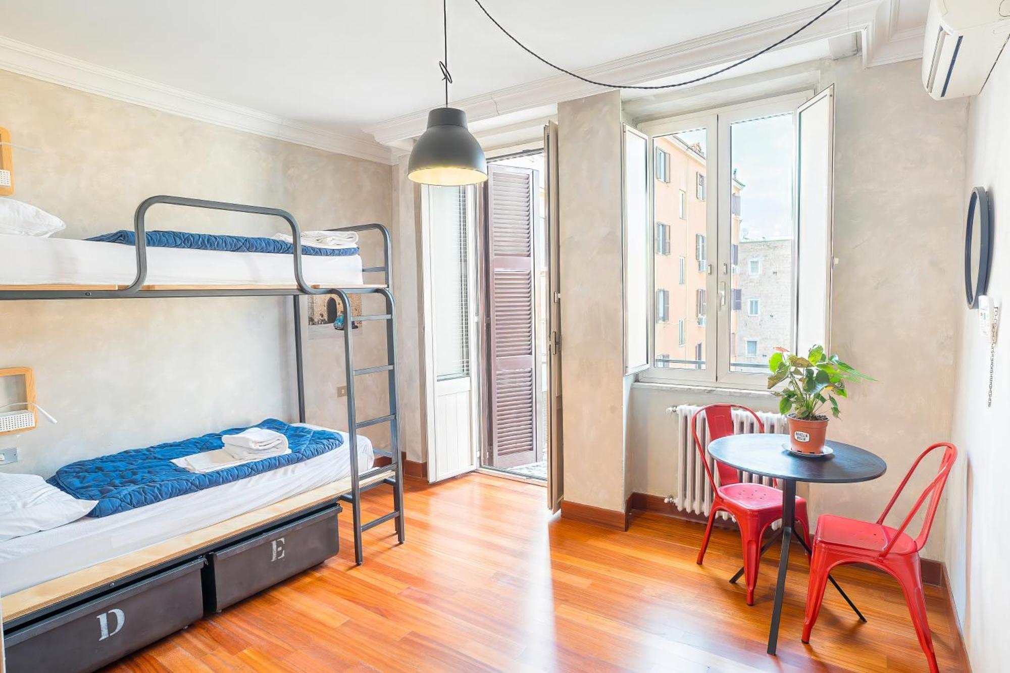 Vierbettzimmer mit eigenem Bad